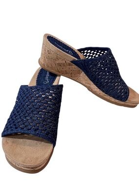 Baretraps Flossey Woven Wedge Sandals Heel Height 2.5” Womens Size 8 New W/O Box